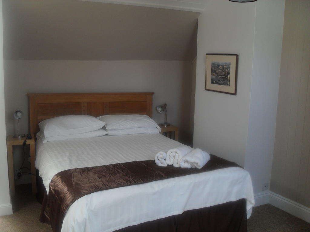 Albany Guest House باث الغرفة الصورة