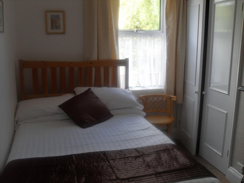 Albany Guest House باث الغرفة الصورة