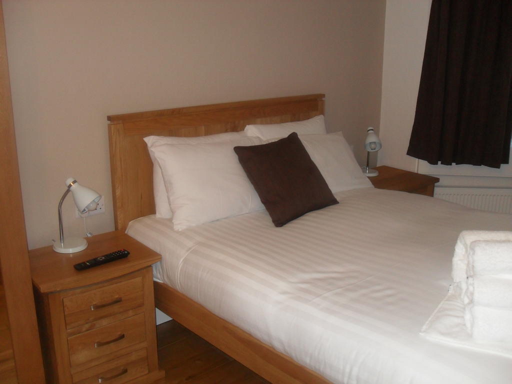 Albany Guest House باث الغرفة الصورة