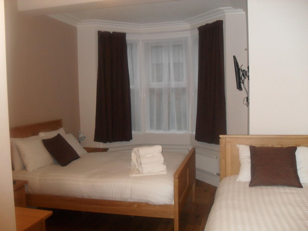 Albany Guest House باث الغرفة الصورة